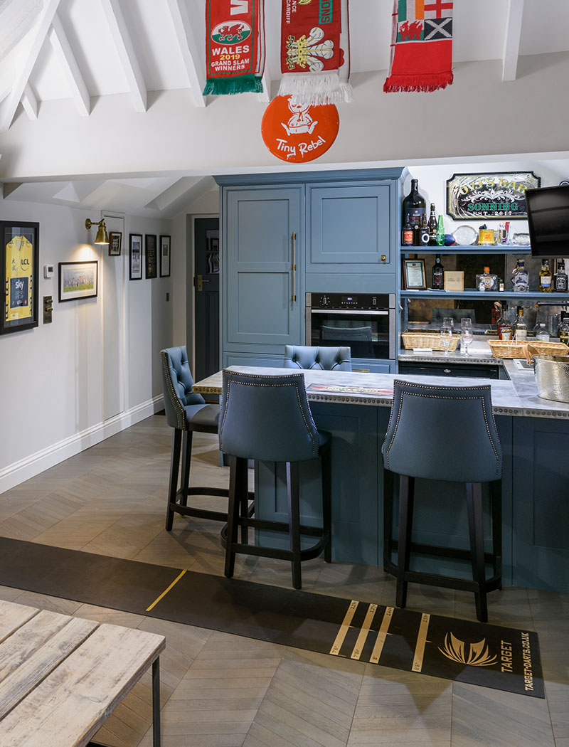 Sonning House extension area looking into bar