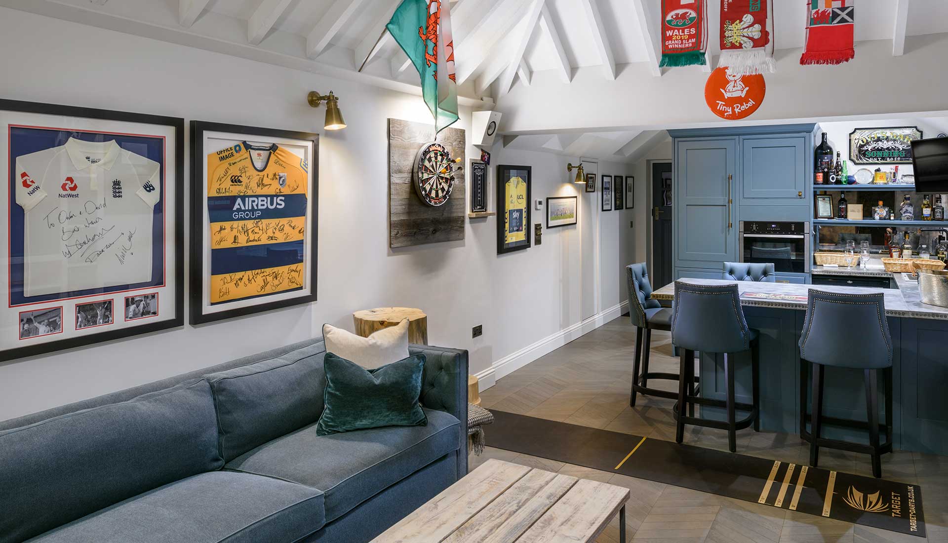 Blue lounge sofa in Sonning House Extension